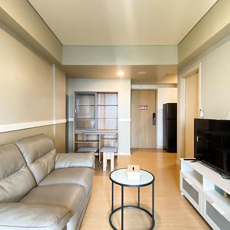 Comfort Stay And Simply 2Br At Meikarta Apartment By Travelio 芝卡朗 外观 照片